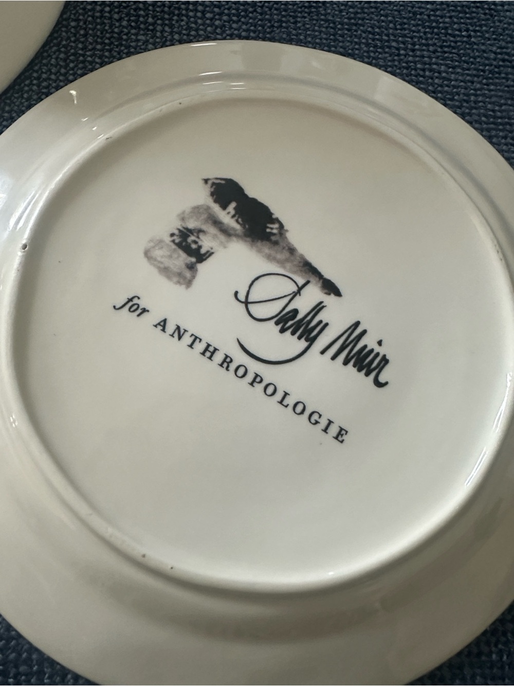 Anthropologie Sally Muir Dog A Day Graphic Stoneware Plates (2) - Picture 5 of 6